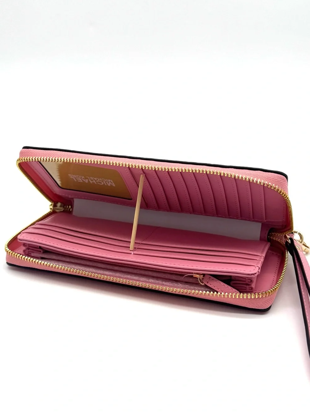 Michael Kors Jet Set Travel Large Leather Continental Wallet - Carnation Pink